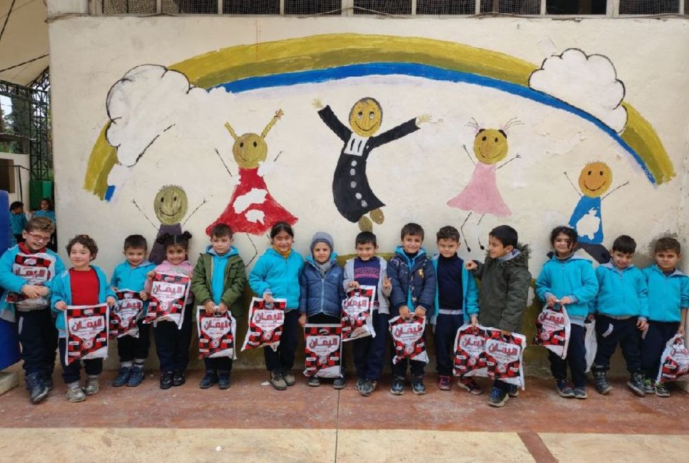 Syria: Winter clothes and shoes for school children